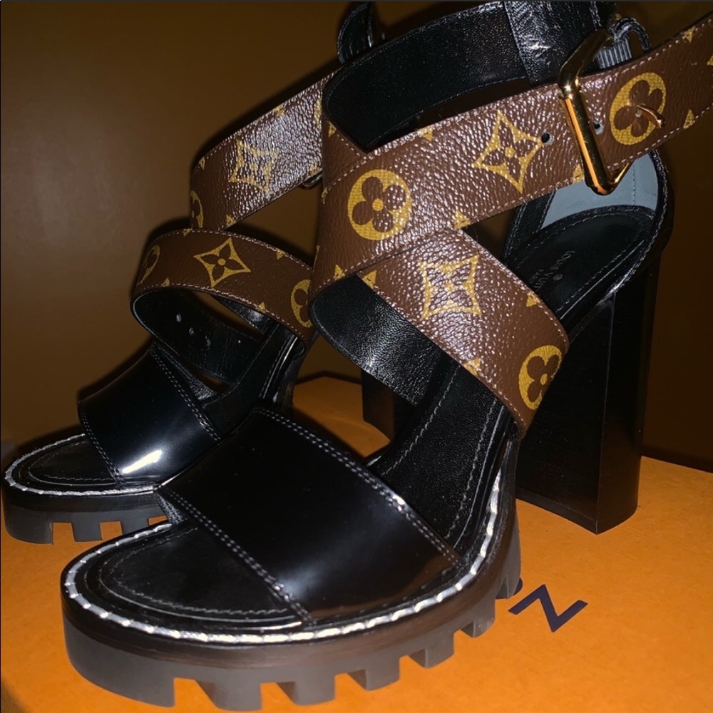 Louis Vuitton star trail sandal